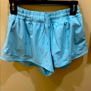 lululemon hotty hot shorts 4” inseam